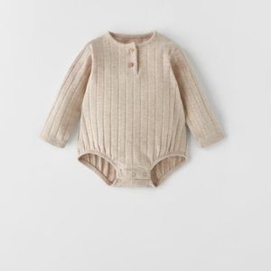 Zara Baby RIBBED BODYSUIT WITH FLAP 1-3M